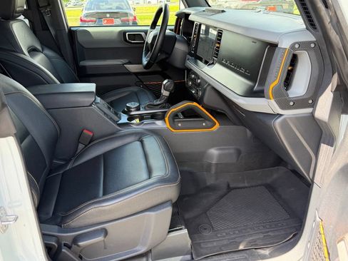 Used 2023 Ford Bronco Badlands AWD/4WD image 13