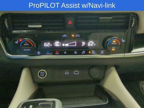 Certified 2023 Nissan Rogue SL w/ SL Premium Package image 21