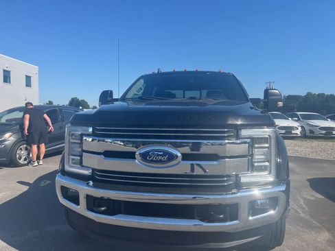 Used 2019 Ford F450 Lariat w/ Lariat Ultimate Package AWD/4WD image 6