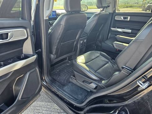 Used 2021 Ford Explorer Limited w/ Equipment Group 301A AWD/4WD image 21