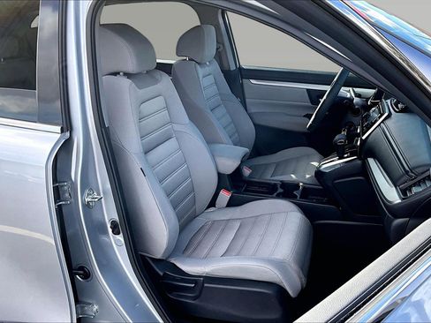 Used 2018 Honda CR-V LX image 7