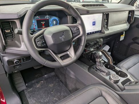New 2025 Ford Bronco Badlands w/ Sasquatch Package AWD/4WD image 10