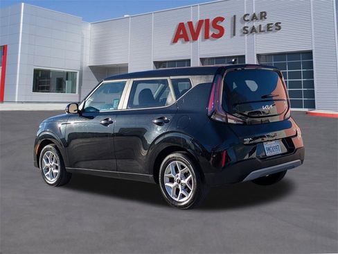 Used 2024 Kia Soul LX w/ Option Group 015 image 9