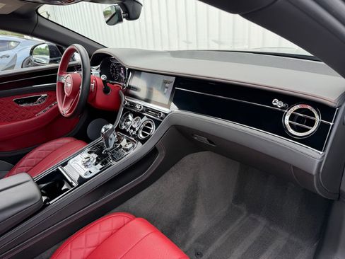Used 2020 Bentley Continental GT AWD/4WD image 18