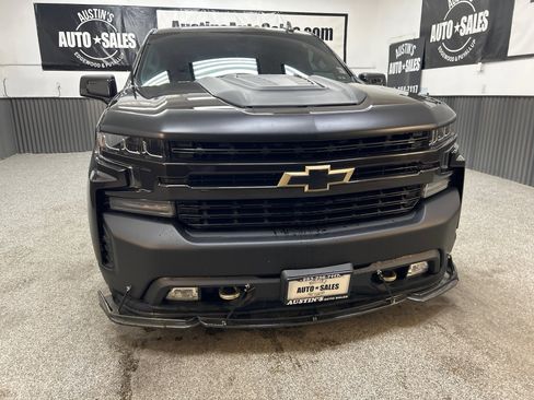 Used 2019 Chevrolet Silverado 1500 RST RWD image 2