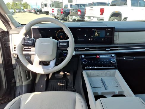 Used 2024 Hyundai Santa Fe Limited image 14