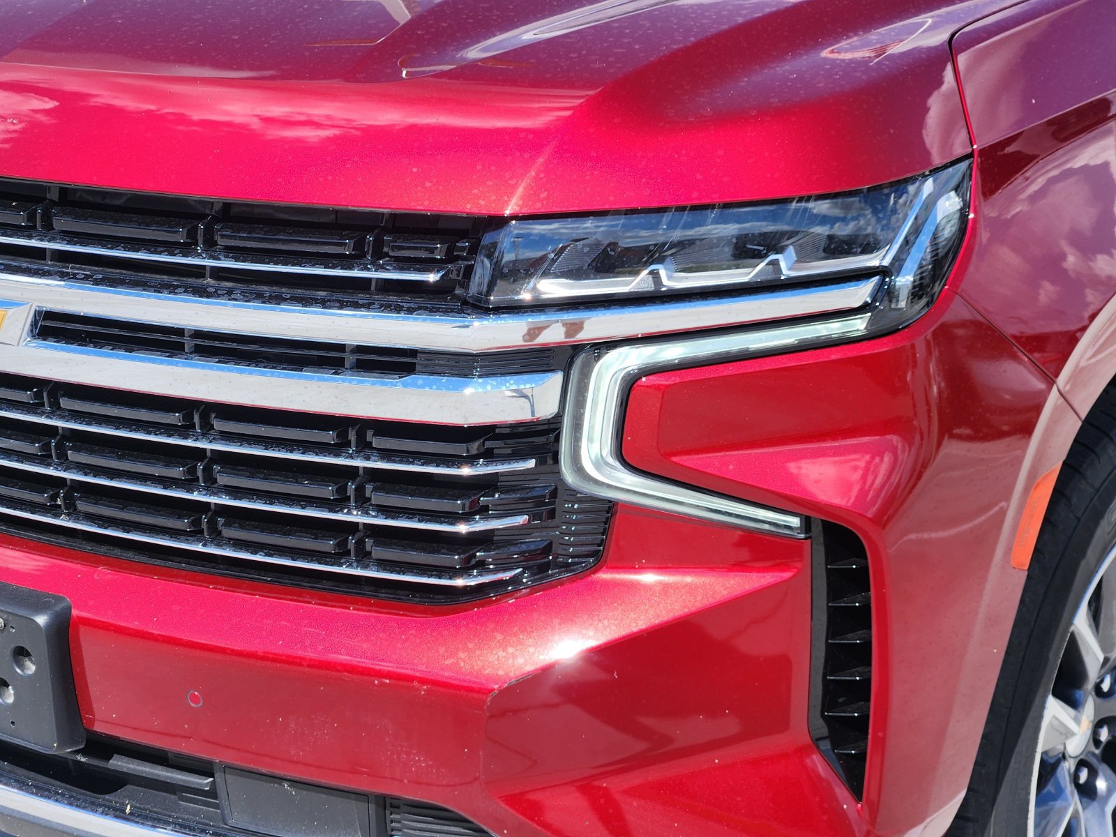 Used 2024 Chevrolet Tahoe LT w/ Luxury Package RWD image 9