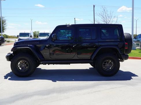 Used 2021 Jeep Wrangler Unlimited Rubicon w/ Xtreme Recon 35" Tire Package AWD/4WD image 9