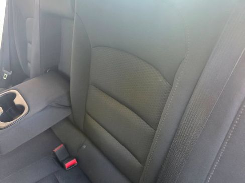 Used 2016 Chevrolet Malibu LT FWD image 25