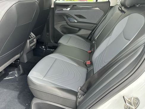 New 2026 Volkswagen Tiguan SE AWD/4WD image 16