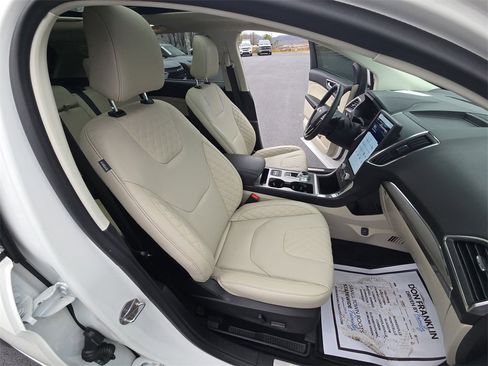 Used 2024 Ford Edge Titanium w/ Titanium Elite Package image 29