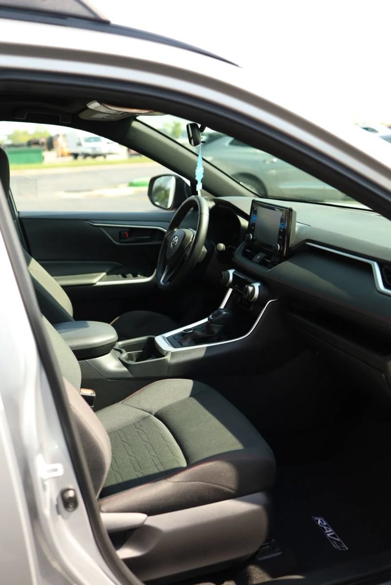 Used 2021 Toyota RAV4 SE w/ Weather & Moonroof Package AWD/4WD image 47