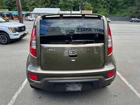 Used 2012 Kia Soul + w/ Audio Pkg FWD image 6