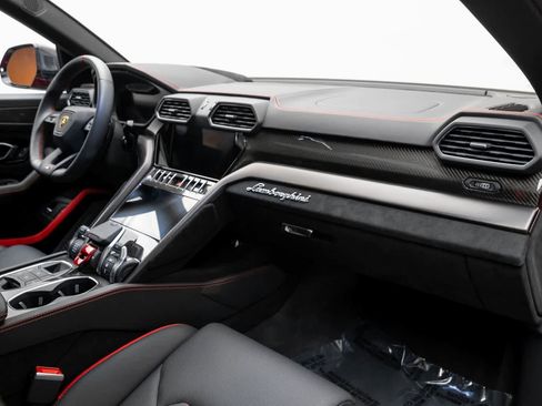 Used 2024 Lamborghini Urus Performante image 54