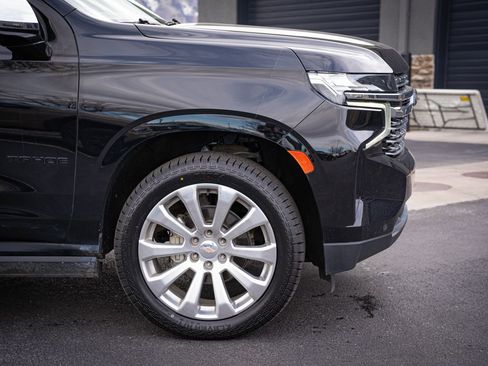 Used 2022 Chevrolet Tahoe Premier AWD/4WD image 4