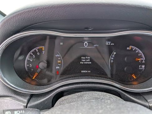 Used 2018 Jeep Grand Cherokee Laredo image 9