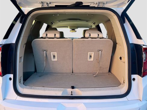 Used 2023 GMC Acadia Denali image 27