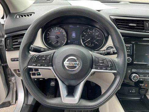 Used 2019 Nissan Rogue Sport SV AWD/4WD image 17