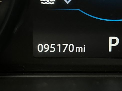 Used 2016 Jaguar XF Prestige image 27