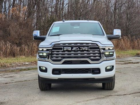 Used 2025 RAM 3500 Longhorn AWD/4WD image 17