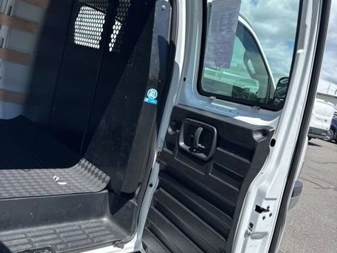 Used 2024 Chevrolet Express 2500 w/ Driver Convenience Package RWD image 12
