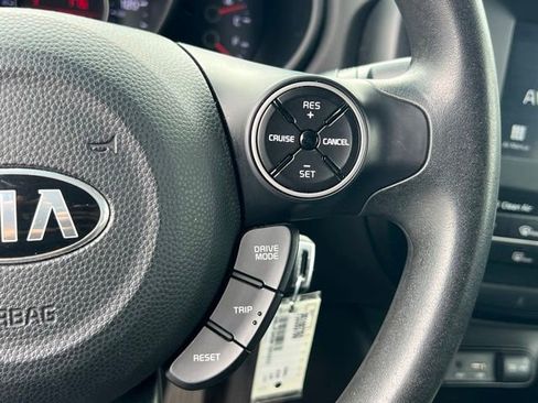 Used 2019 Kia Soul + FWD image 22