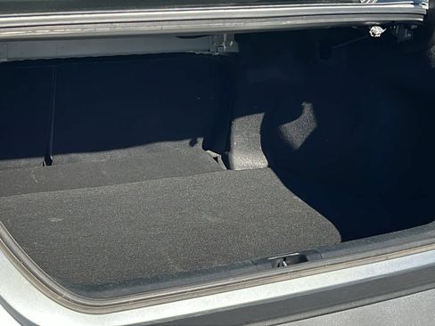 Used 2020 Toyota Camry SE w/ Sunroof Package FWD image 27