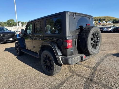 Used 2021 Jeep Wrangler Unlimited Sahara AWD/4WD image 6