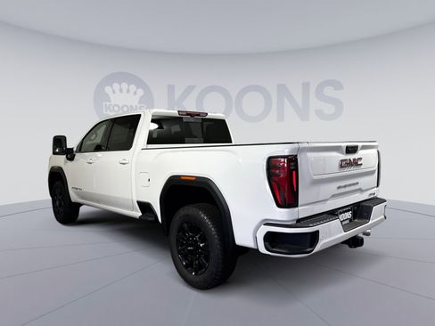 New 2026 GMC Sierra 2500 AT4 w/ Technology Package AWD/4WD image 4