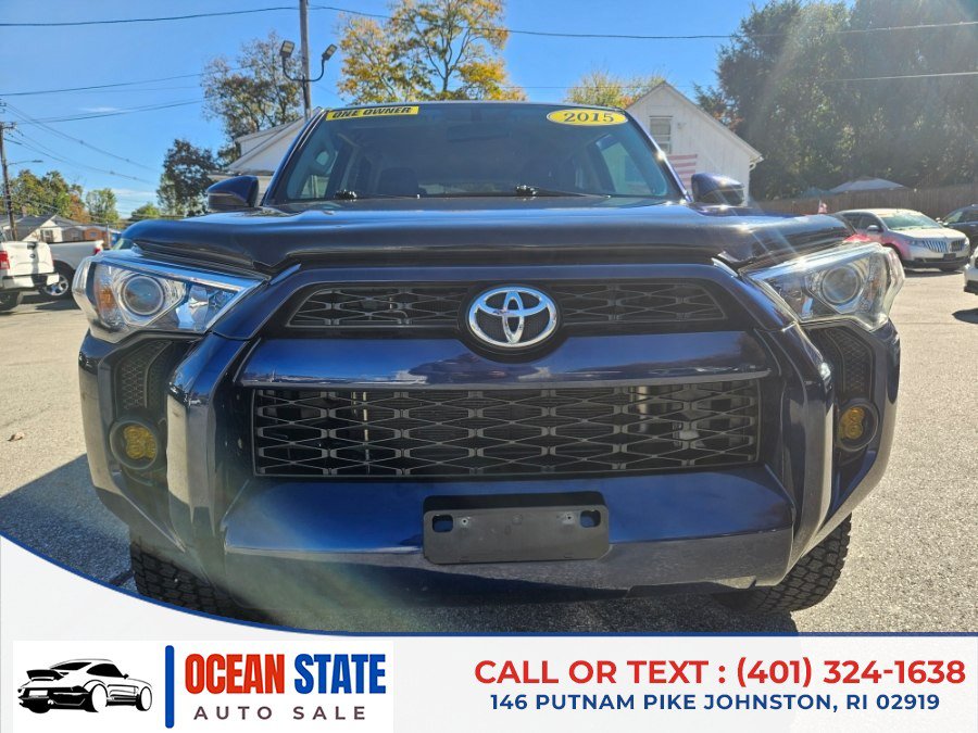 Used 2015 Toyota 4Runner SR5 AWD/4WD image 8