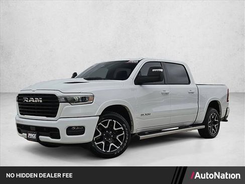 Used 2025 RAM 1500 Laramie AWD/4WD image 1