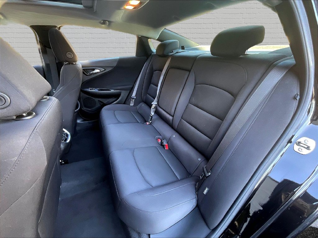 Used 2024 Chevrolet Malibu LT FWD image 15