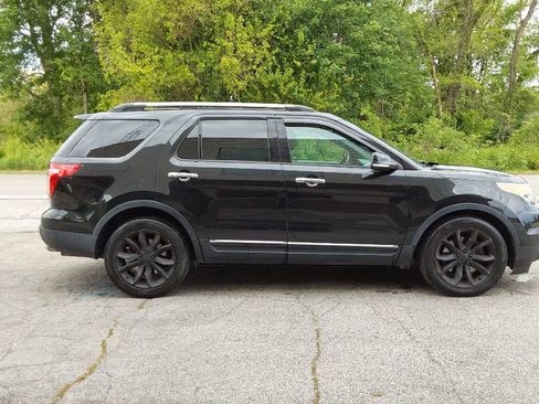 Used 2014 Ford Explorer XLT w/ Equipment Group 202A FWD image 1