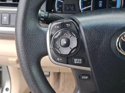 Used 2013 Toyota Camry LE FWD image 23