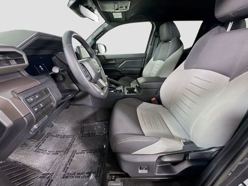 Certified 2024 Toyota Tacoma TRD Off-Road AWD/4WD image 20