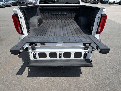 Used 2024 GMC Sierra 1500 Denali w/ Denali Reserve Package AWD/4WD image 12