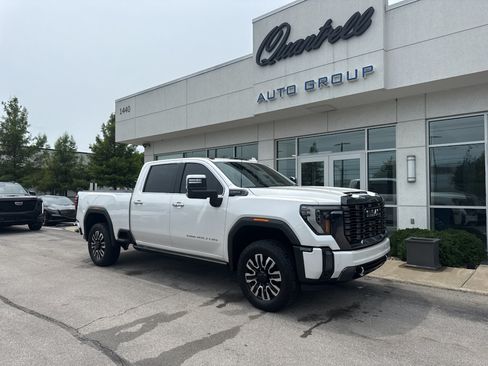 Used 2024 GMC Sierra 2500 Denali Ultimate AWD/4WD image 1