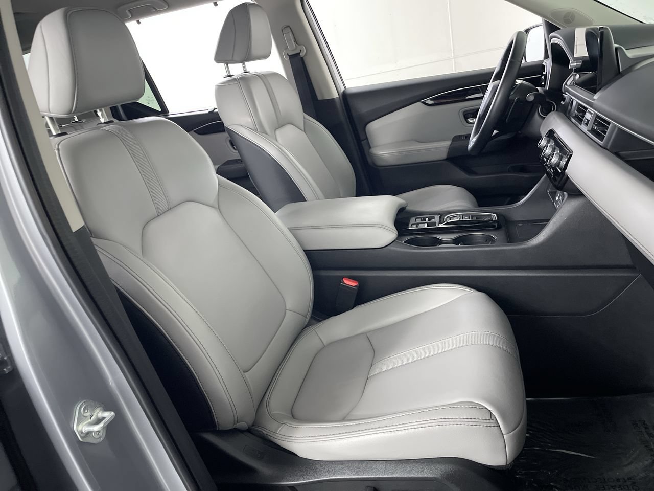 Used 2023 Honda Pilot EX-L image 25