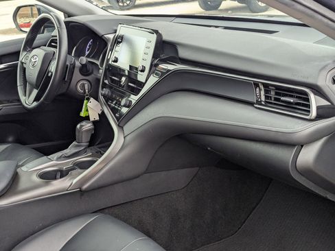 Used 2021 Toyota Camry SE w/ Carpet Mat Package (TMS) image 29