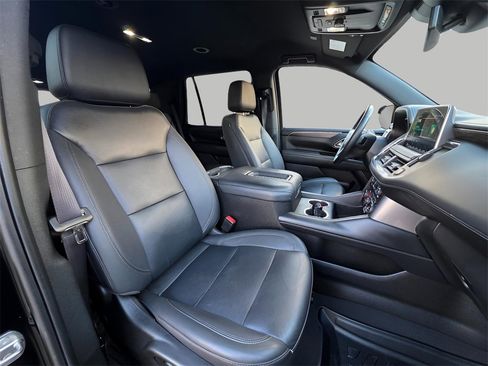 Used 2023 Chevrolet Tahoe Z71 w/ Z71 Off-Road Package image 14