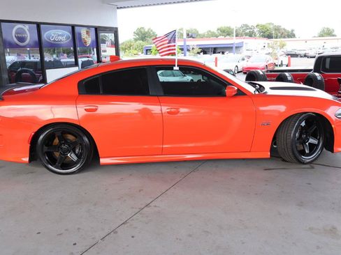 Used 2021 Dodge Charger Scat Pack w/ Plus Group RWD image 4