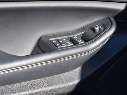 Used 2024 Jeep Grand Cherokee L Laredo w/ Luxury Tech Group I AWD/4WD image 24