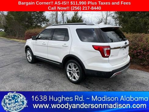 Used 2017 Ford Explorer XLT w/ Equipment Group 202A image 4
