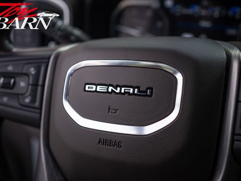 Used 2023 GMC Sierra 3500 Denali w/ Denali Ultimate Package AWD/4WD image 31