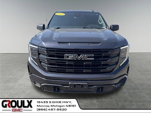 Used 2022 GMC Sierra 1500 Elevation image 9