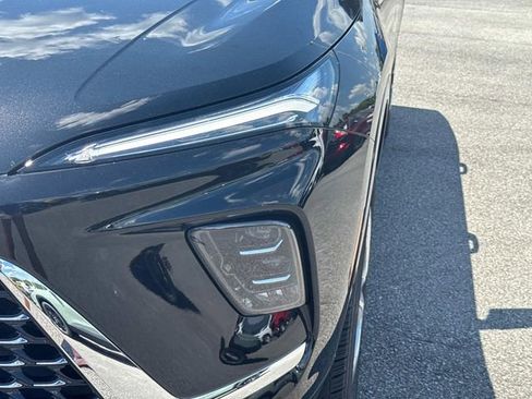 New 2026 Buick Enclave Avenir image 10