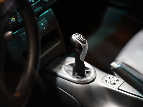 Used 2003 Porsche 911 Carrera 4S image 38