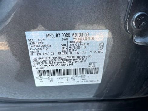 Used 2025 Ford Explorer ST-Line AWD/4WD image 28