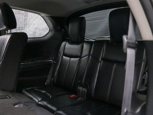 Used 2020 Nissan Pathfinder SL image 17