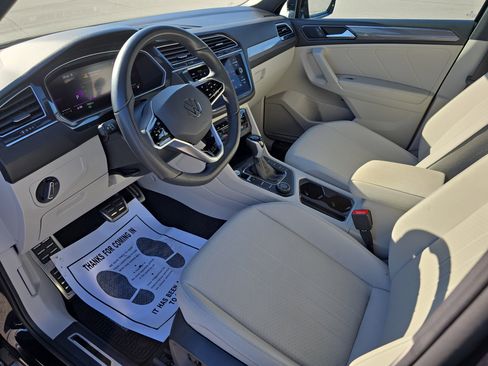 Used 2024 Volkswagen Tiguan SE R-Line image 15